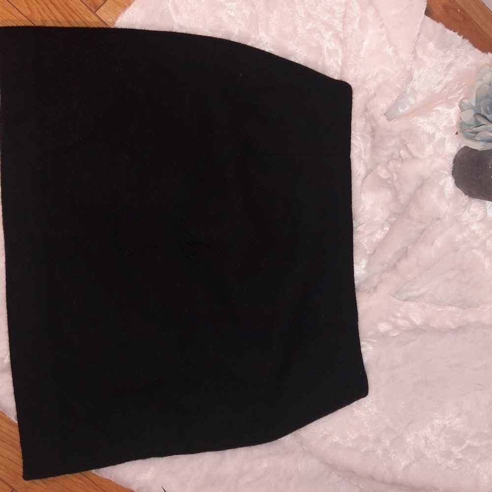 💙Banana Republic black skirt - Picture 3 of 6